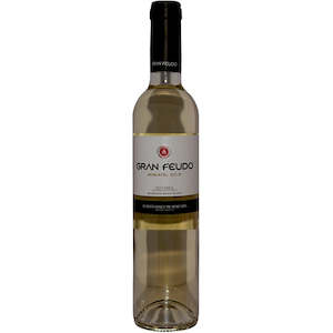Wines Under 25: Gran Feudo Moscatel Dulce (500 ml bottle) 2014