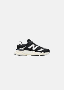 New Balance: NEW BALANCE 9060 Sneaker - White/Black Top