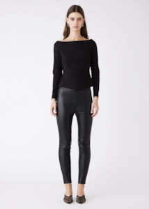 Esmaee: ESMAEE Uprising Top - Black