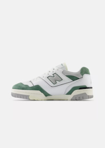 New Balance: NEW BALANCE 550 Sneaker - White/Dark Juniper