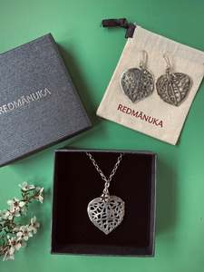Small Kawakawa Silver Leaf necklace and earrings set  | necklace and earrings se&hellip;