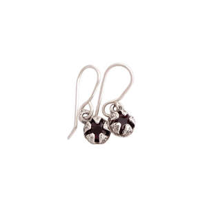 Red Mānuka Seedpod Earrings