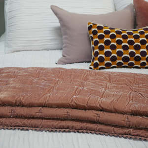 Cruz Velvet Comforter Vintage Pink