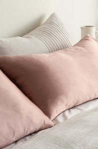 Pillowcases: Silk Pillowcase Antique Rose