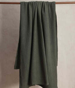 All: Ansel Throw, Ivy