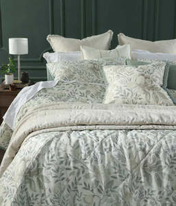 Linen Homewares: Whisper Bedspread Set, King