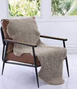 Linen Homewares: NZ Short Wool Rug, Double, Walnut