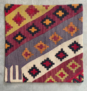 Gulendam Cushion 40x40