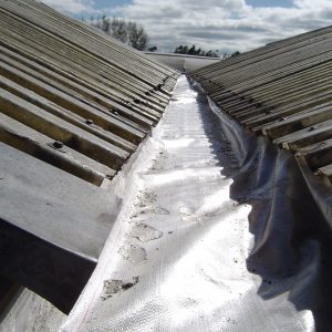 Gutter solvent cleaner