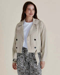 Betty Basics: Betty Basics Adaline Crop Trench Coat