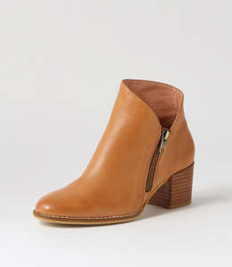 Django Juliette: Django & Juliette Marvin DK tan