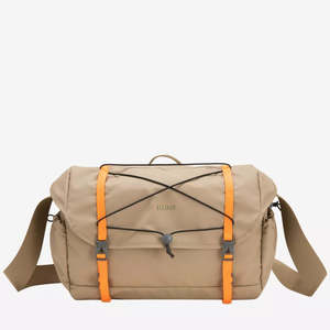 Elliker: Elliker Walden Messenger Bag