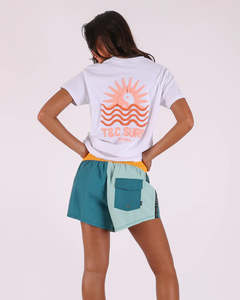 Town Country: T&C Surf Sunset Puff Tee