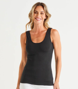 Womens Essentials: Betty Basics Emma Scoop Top