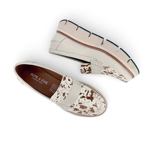 Under 300: Alfie & Evie Bato Leather Loafer