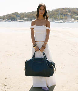 Black Caviar Como Travel Weekender Bag