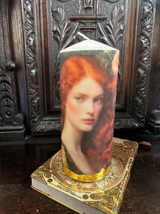 Products: Tori medium tall candle redtrinity