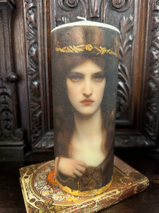 Products: Madgelina candle large redtrinity