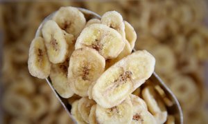 Dried Fruit Nuts: Banana Chips
