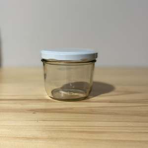 Containers: 230ml Food twist jar with white twist cap 0.17kg