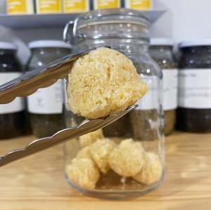Vegan Snacks Treats: Organic Passionfruit Macaroon