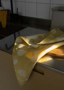 Table Linen: Bouquet Linen Tea Towel, Yellow