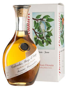 Calvados: Christian Drouin Pomme Prisonniere Calvados 900ml