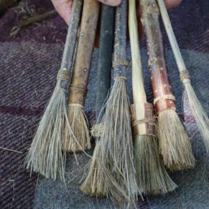 Workshops Otautahi: Pencil brush (Ōtautahi)