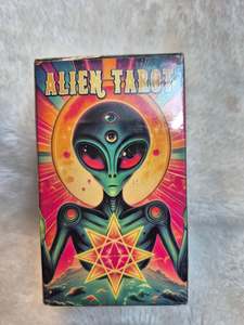 Tarot Cards: Alien Tarot