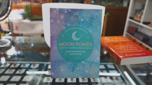 New Arrival: Moon Power (Conscious Guides): Empowerment through cyclical living (A Conscious Guide)