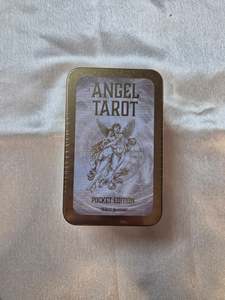 Tarot Cards: Angel Tarot - Travis McHenry