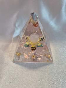 Pagan: Orgonite Rose Quartz Chakra Pyramid