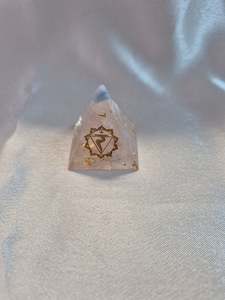 Quartz: Orgonite Chakra Pyramid Rose Quartz