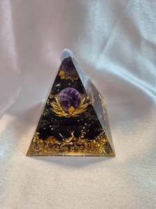 Tourmaline: Orgonite Tourmaline Pyramid with Amethyst Sphere