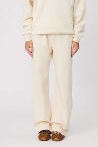 Fleece 1: REMAIN TRACKPANT - IVORY