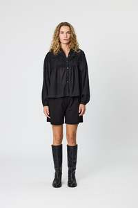 Off Price: SYLVIE SHIRT - BLACK