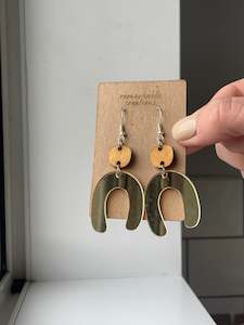 Bella Horseshoe Earrings