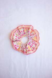 Ready To Ship: Scrunchie - Pink Floral 🌸