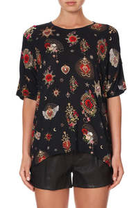 Tops: CAMILLA "Montagues Capulet" Loose Tee