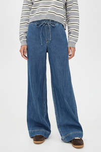 VELVET BY GRAHAM AND SPENCER "Mira" Wide Leg Jean