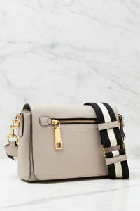 MARC JACOBS "New York" Gotham Shoulder Bag