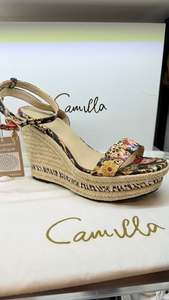 Camilla Wedges