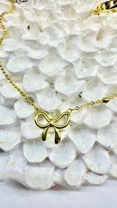 Bow Gold Necklace NEW