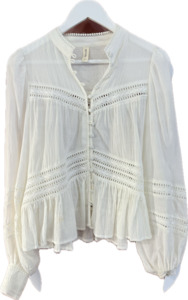 Frontpage: Kivari Bone Blouse