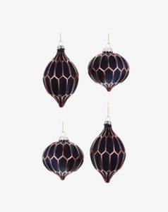 Decorative Outlet: Cinnamon round baubles