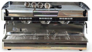 Best Seller: Nuova Simonelli Aurelia 3 Group Coffee Machine - 764110