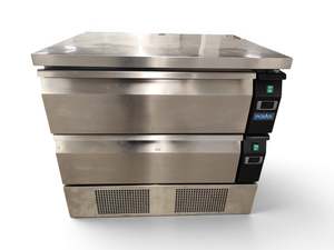 Polar: Polar DA997-A Dual Temp Counter Fridge/Freezer - 892811