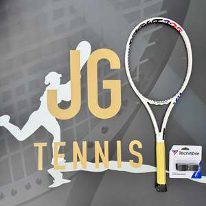 Ex Demo T-Fight Isoflex 305 Tennis Racket