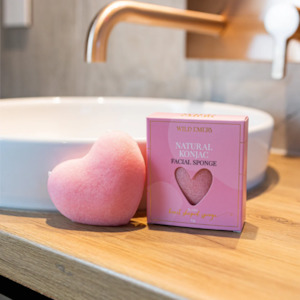 Face: Wild Emery Natural Konjac Sponge - Blush