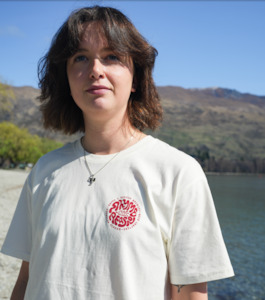 Merch: Can Tab Tee - Off white/Red